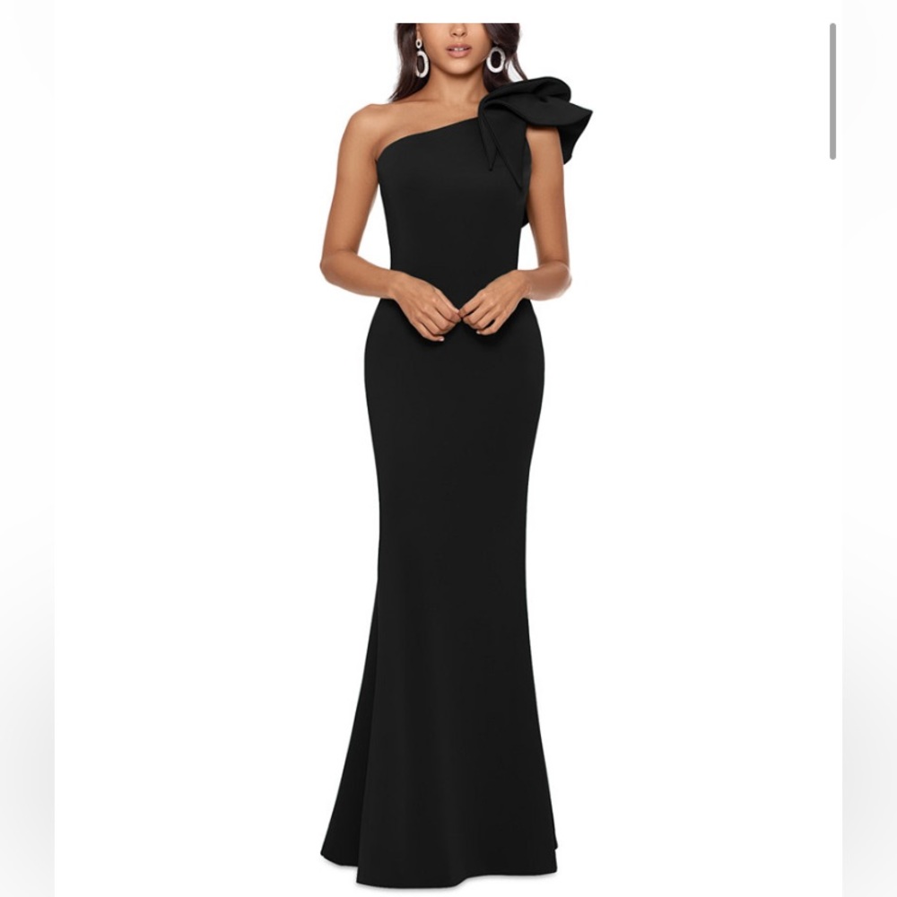 ELEGANT black dress! Betsy & Adam brand.